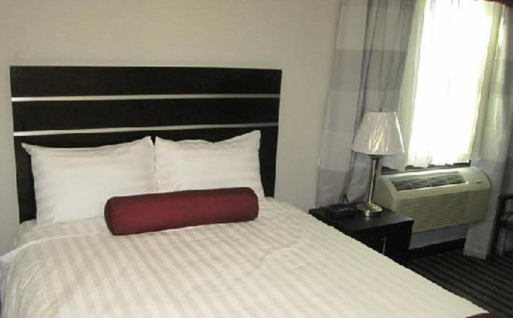 ซูเปอร์ 8 บาย วินด์แฮม ซัสคาทูน เนียร์ ดาวน์ทาวน์ Hotel แซสเกอทูน ห้อง รูปภาพ